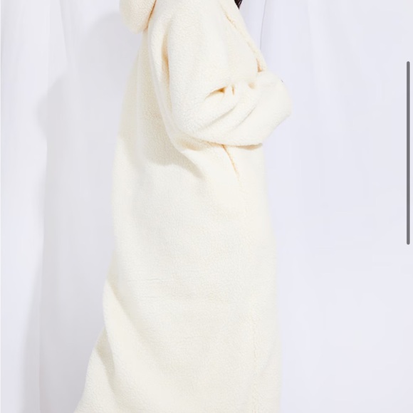 Pretty Little Thing Cream Borg Teddy Midi Coat - Picture 10 of 14